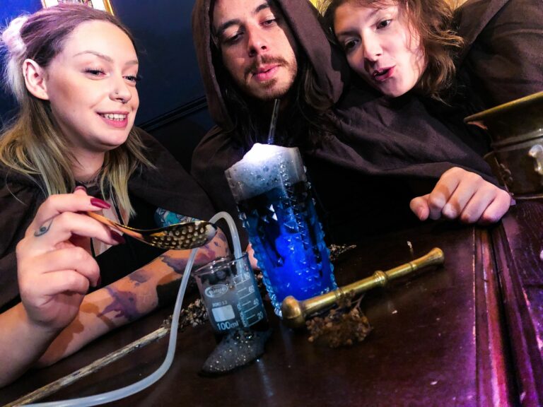Escape Bar - Potion & Co