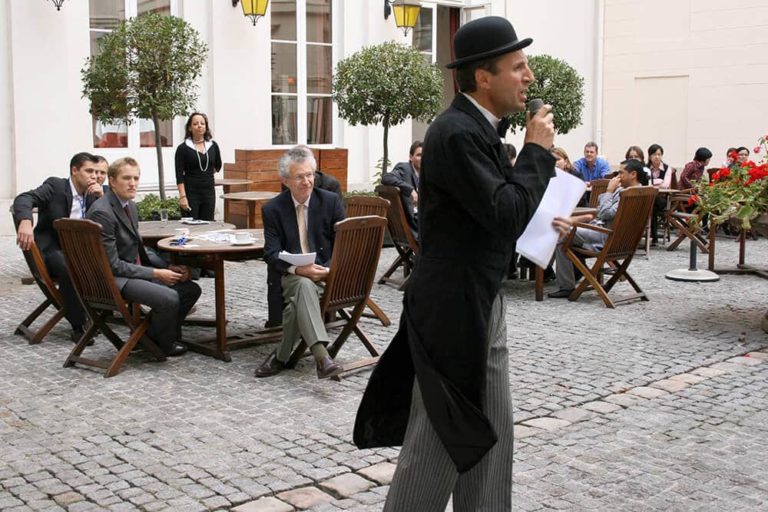 Cluédo Géant : énigme criminelle