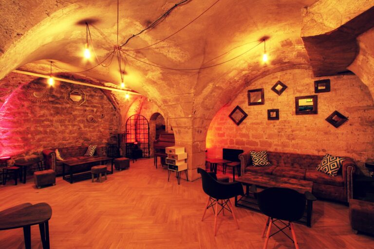 Paris Clandestin